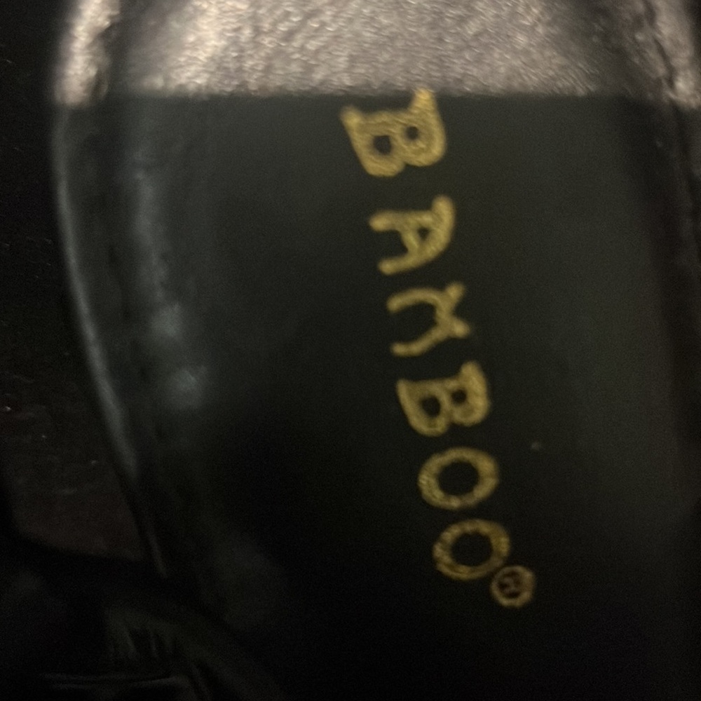 Bamboo Sandals - Picture 2 of 5